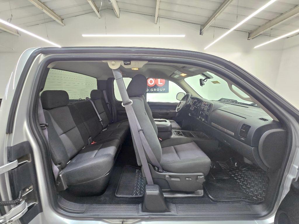 Chevrolet Silverado 1500 LT Ext. Cab Long Box 2WD 2011