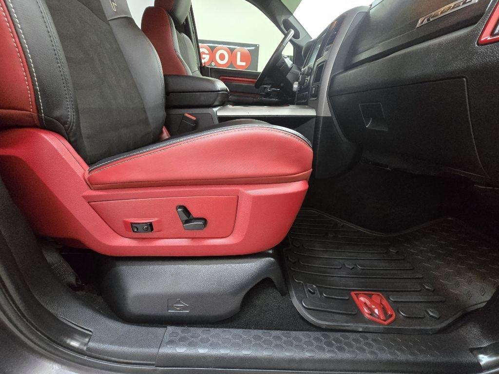 RAM 1500 Rebel Crew Cab SWB 4WD 2017