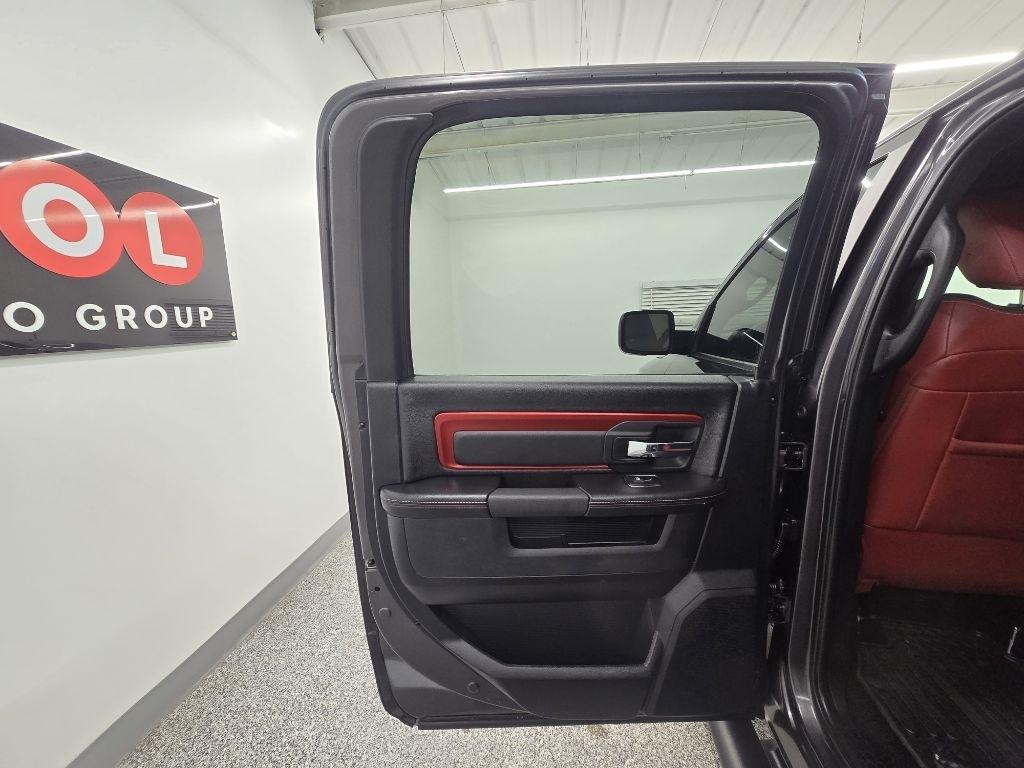 RAM 1500 Rebel Crew Cab SWB 4WD 2017