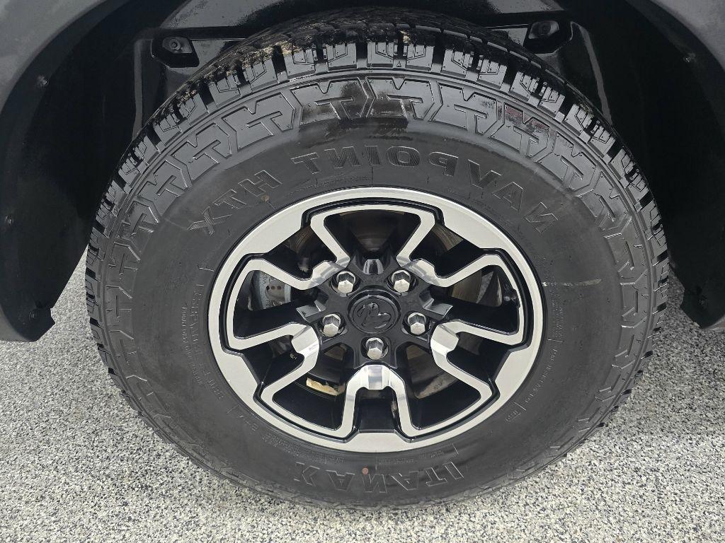 RAM 1500 Rebel Crew Cab SWB 4WD 2017