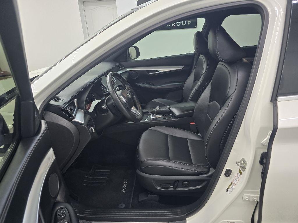Infiniti QX50 LUXE 2021