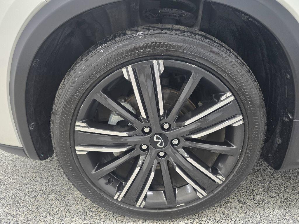 Infiniti QX50 LUXE 2021