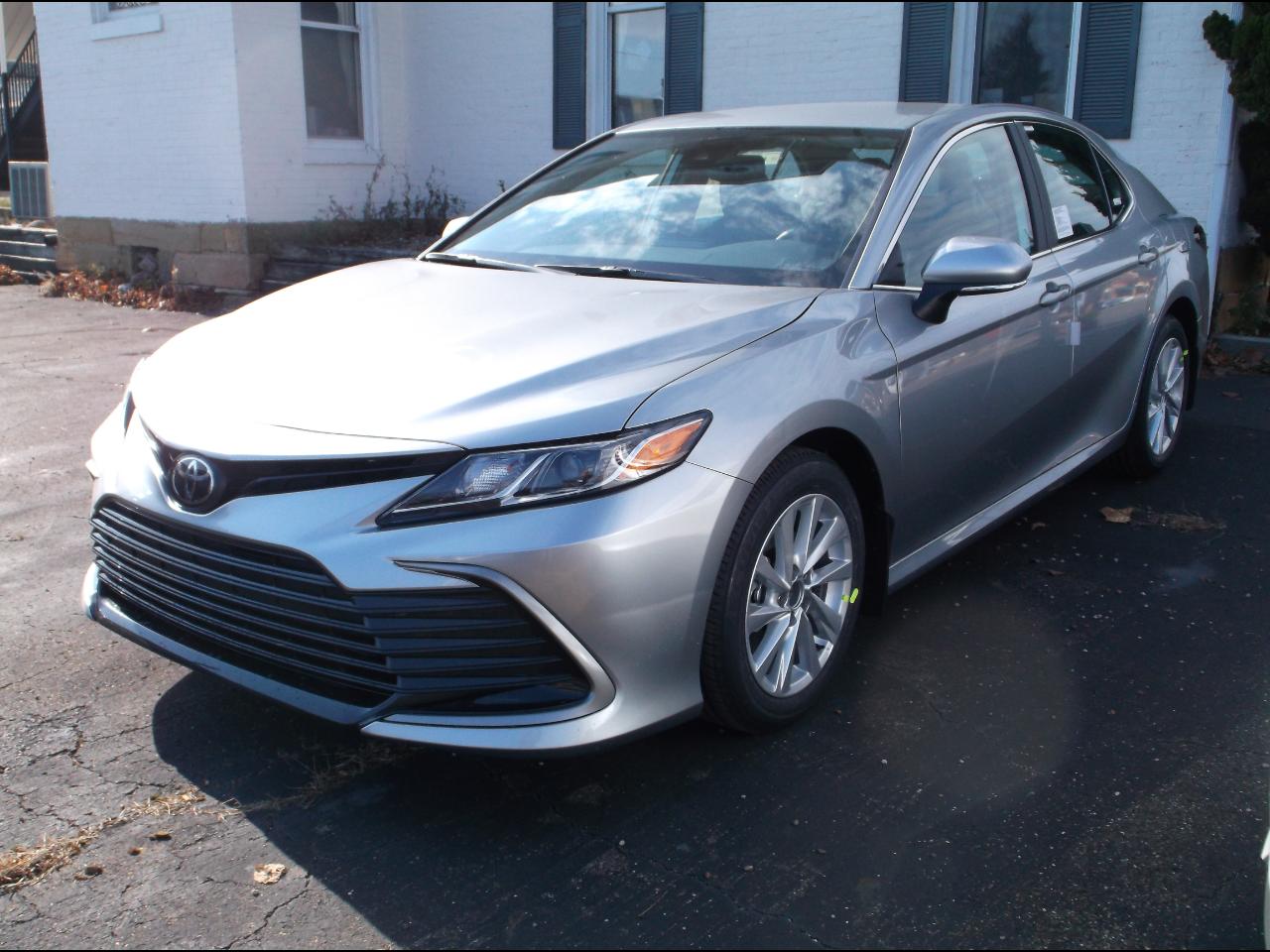 Toyota camry 2021 года
