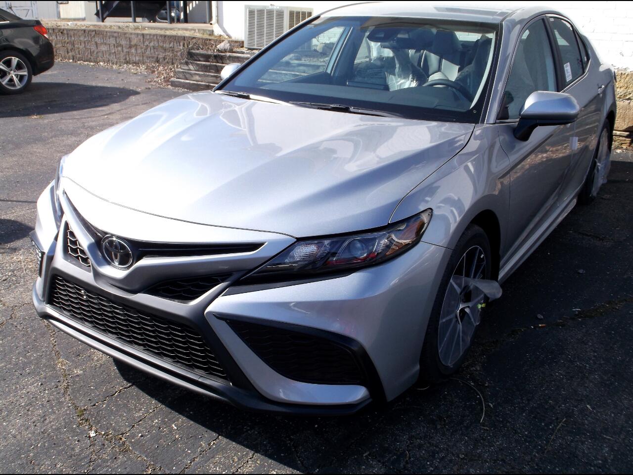 New 2021 Toyota Camry SE Auto AWD (Natl) for Sale in Logan OH 43138