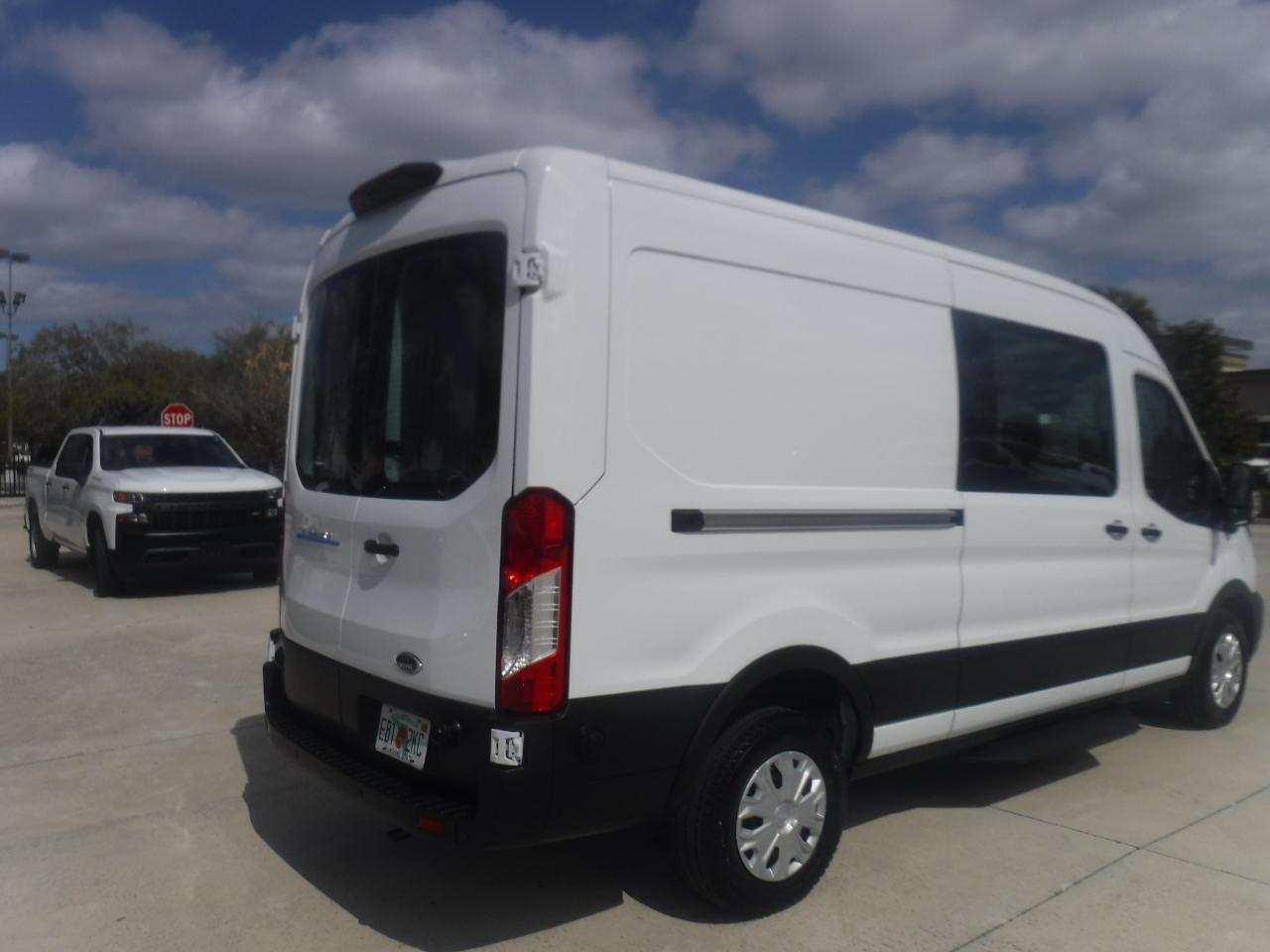 Ford Transit T-350 2024