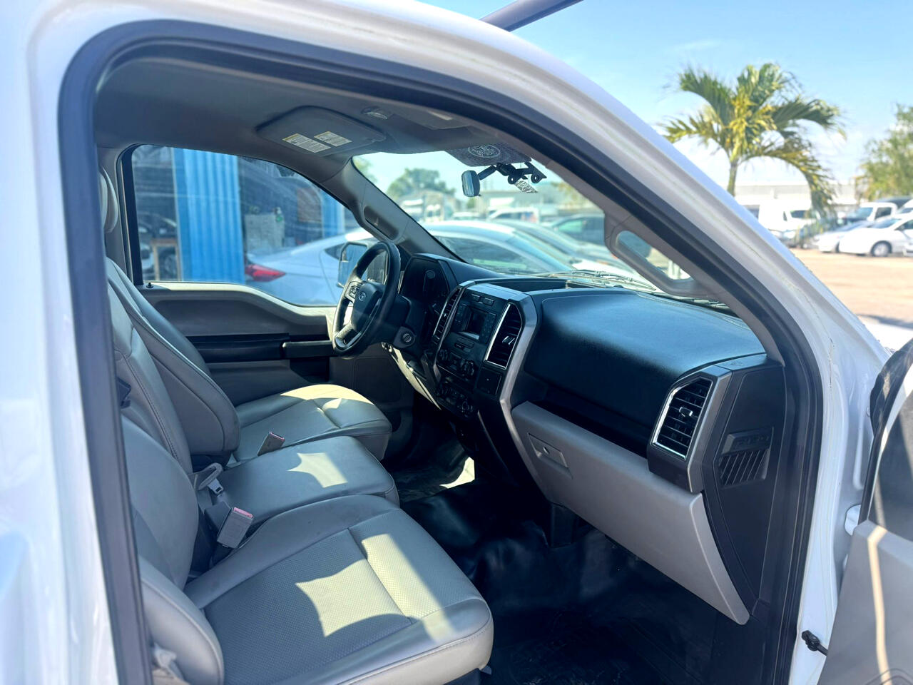 Ford F-150 XL 8-ft. Bed 2WD 2018 Ford F-150 XL 8-ft. Bed 2WD 2018