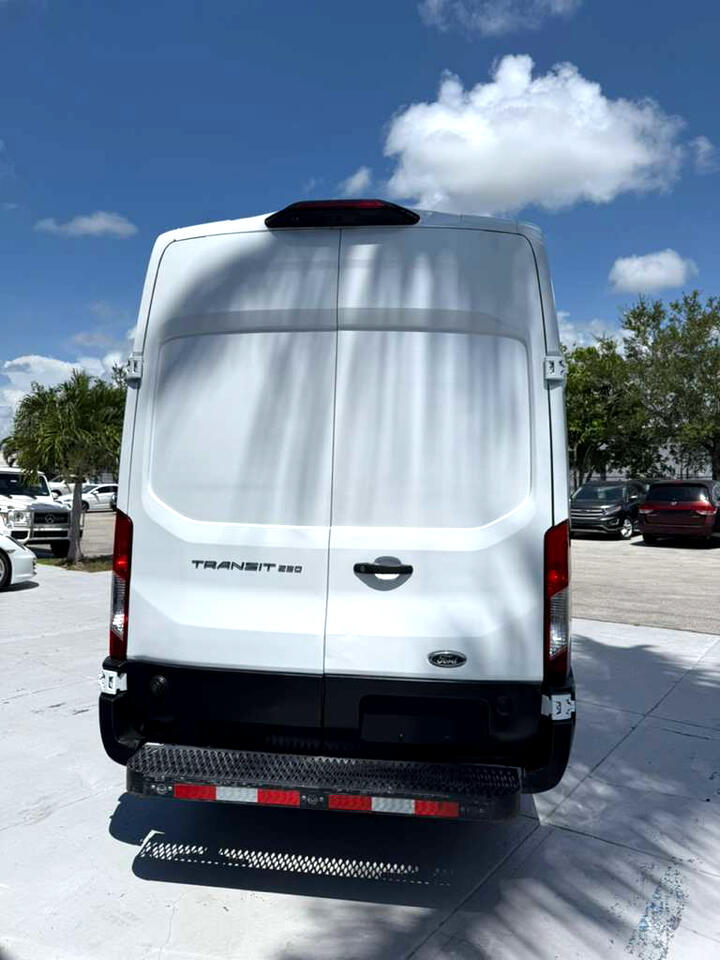 Ford Transit 250 Van High Roof w/Sliding Pass. 148-in. WB EL 2019 Ford Transit 250 Van High Roof w/Sliding Pass. 148-in. WB EL 2019