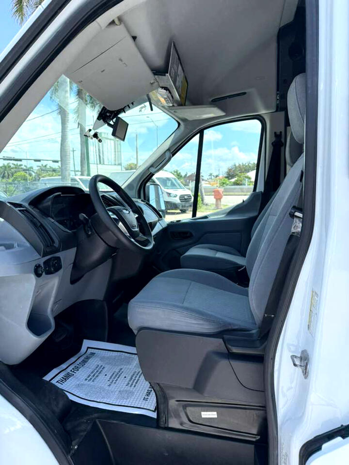 Ford Transit 250 Van High Roof w/Sliding Pass. 148-in. WB EL 2019 Ford Transit 250 Van High Roof w/Sliding Pass. 148-in. WB EL 2019