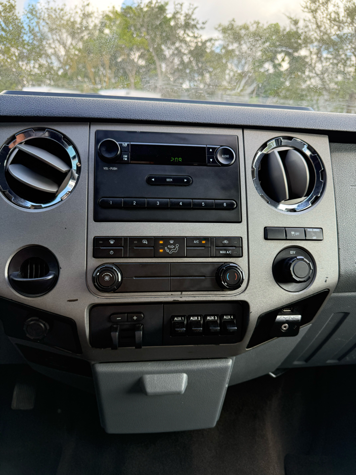 Ford F-250 SD XLT 2013 Ford F-250 SD XLT 2013