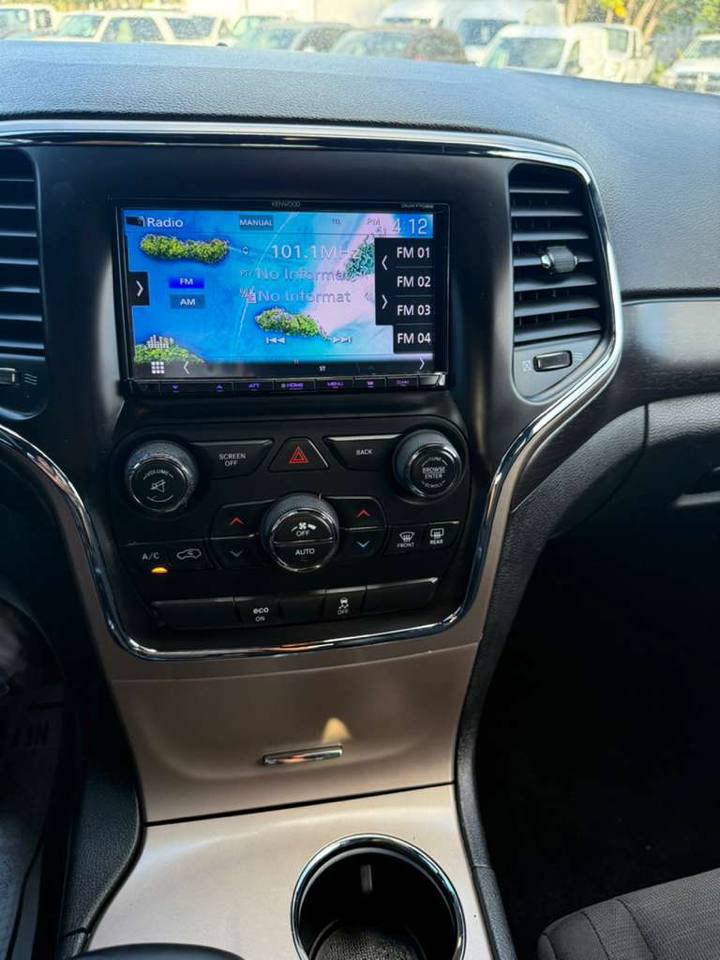 Jeep Grand Cherokee Laredo 2WD 2015