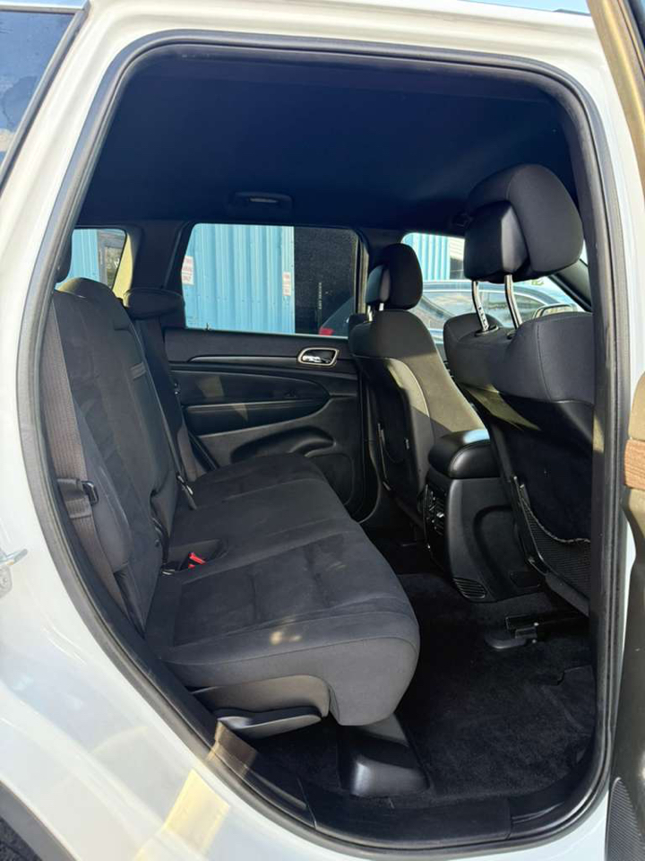 Jeep Grand Cherokee Laredo 2WD 2015