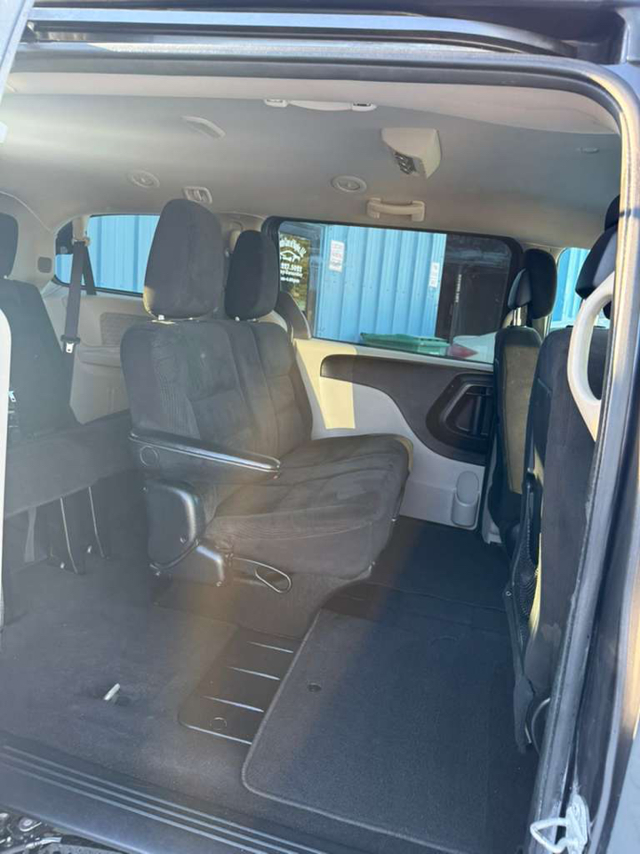 Dodge Grand Caravan SE 2017