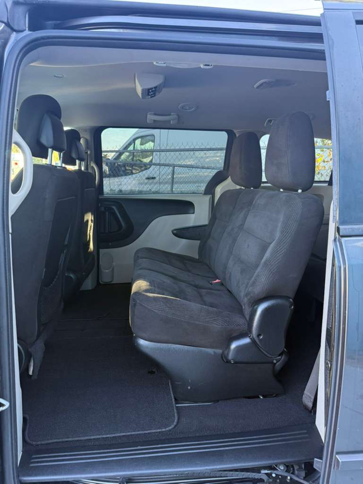 Dodge Grand Caravan SE 2017