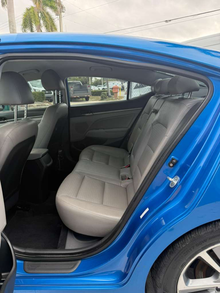 Hyundai Elantra Limited 2017