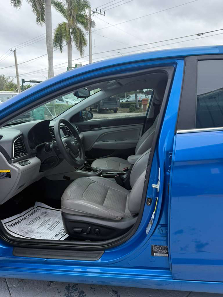 Hyundai Elantra Limited 2017