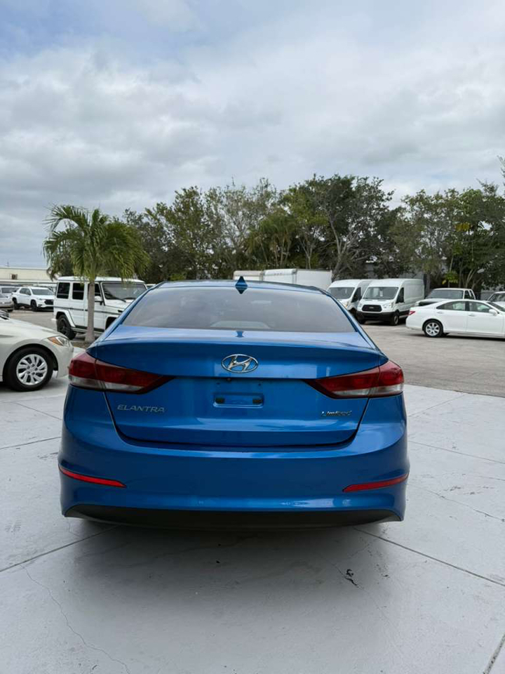 Hyundai Elantra Limited 2017
