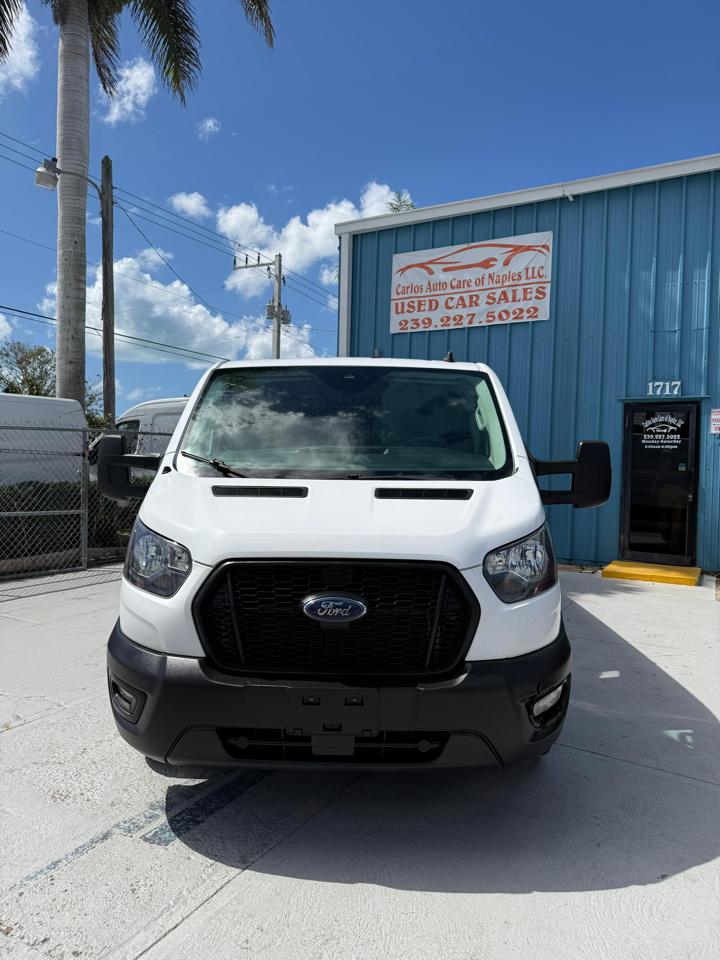 Ford Transit 250 Van Low Roof w/Sliding Pass. 130-in. WB 2021