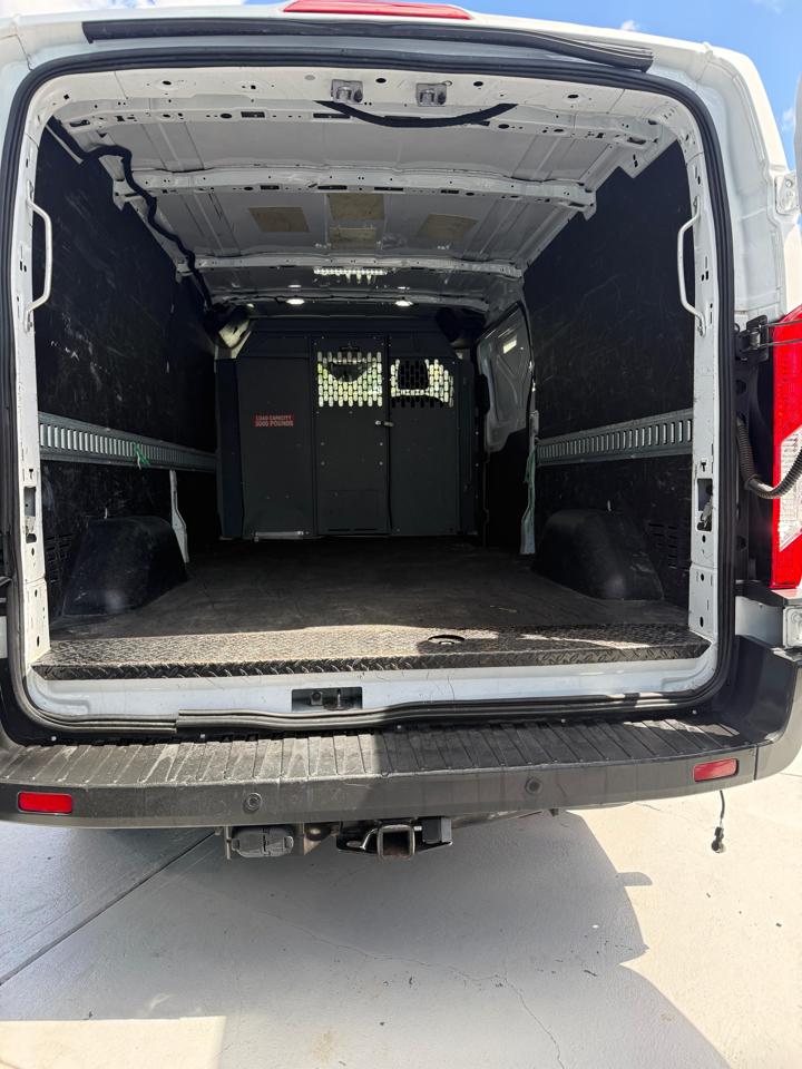 Ford Transit 250 Van Low Roof w/Sliding Pass. 130-in. WB 2021