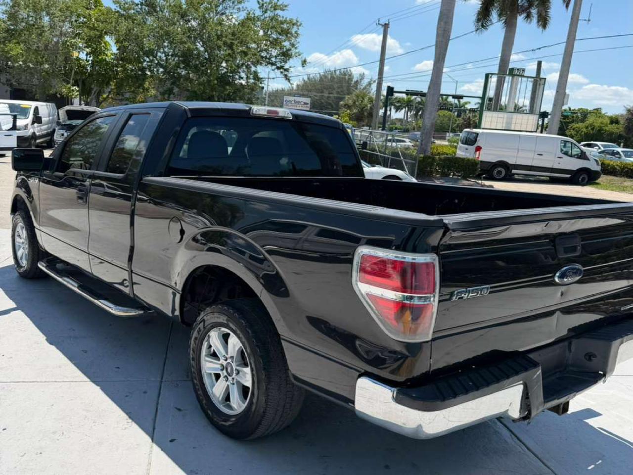 Ford F-150 Lariat SuperCab 6.5-ft. Bed 2WD 2014