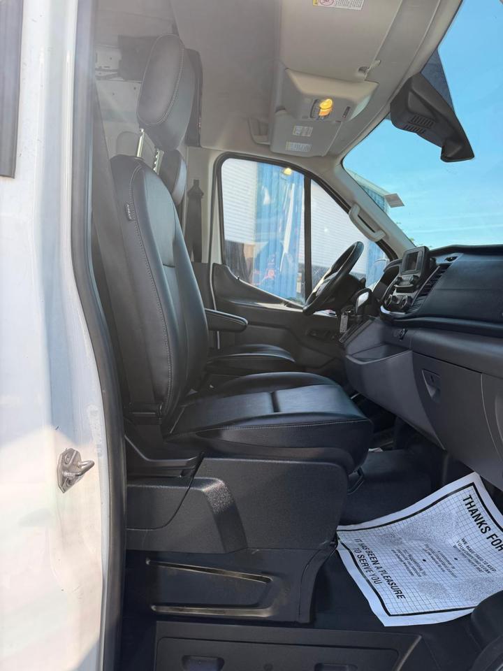 Ford Transit 250 Van Med. Roof w/Sliding Pass. 130-in. WB 2020