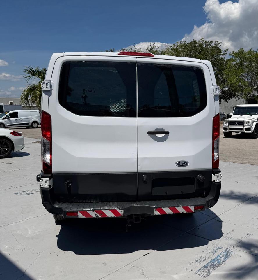 Ford Transit 250 Van Low Roof 60/40 Pass. 148-in. WB 2016