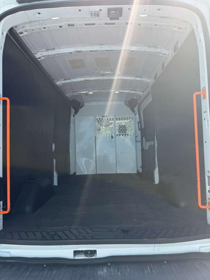 Ford Transit 150 Van Med. Roof w/Sliding Pass. 148-in. WB 2019