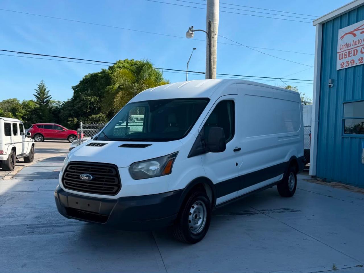 Ford Transit 250 Van Med. Roof w/Sliding Pass. 148-in. WB 2018