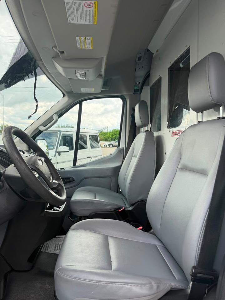 Ford Transit 250 Van Med. Roof w/Sliding Pass. 148-in. WB 2018