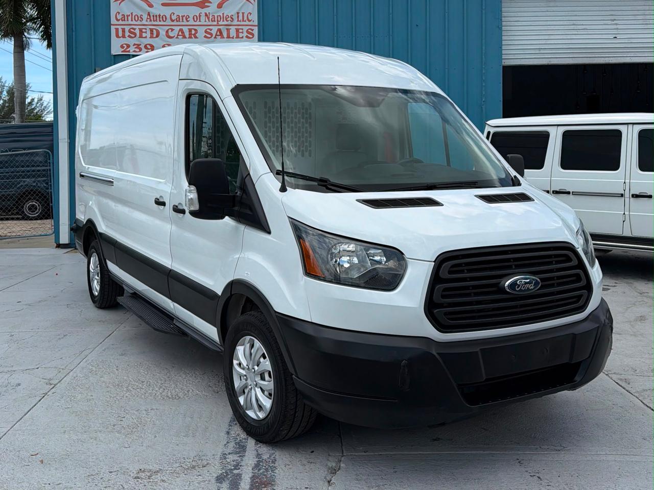 Ford Transit 150 Van Med. Roof w/Sliding Pass. 148-in. WB 2019
