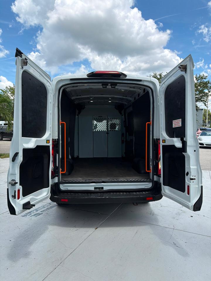 Ford Transit 150 Van Med. Roof w/Sliding Pass. 148-in. WB 2019