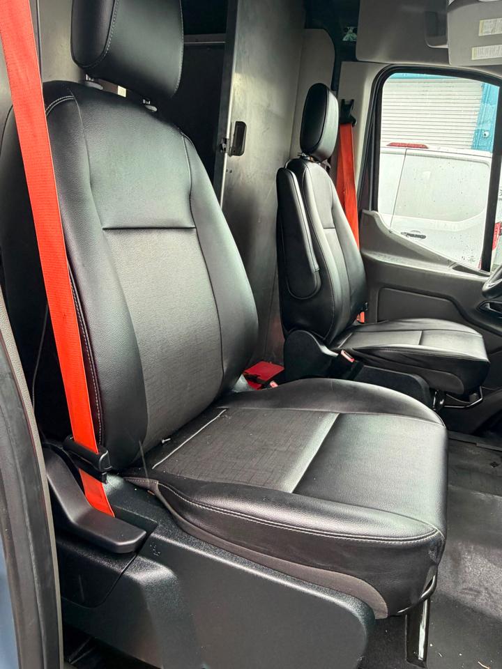 Ford Transit 250 Van High Roof w/Sliding Pass. 148-in. WB EL 2020
