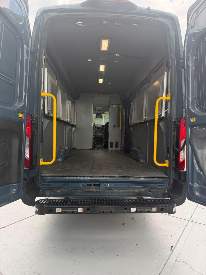 Ford Transit 250 Van High Roof w/Sliding Pass. 148-in. WB EL 2020