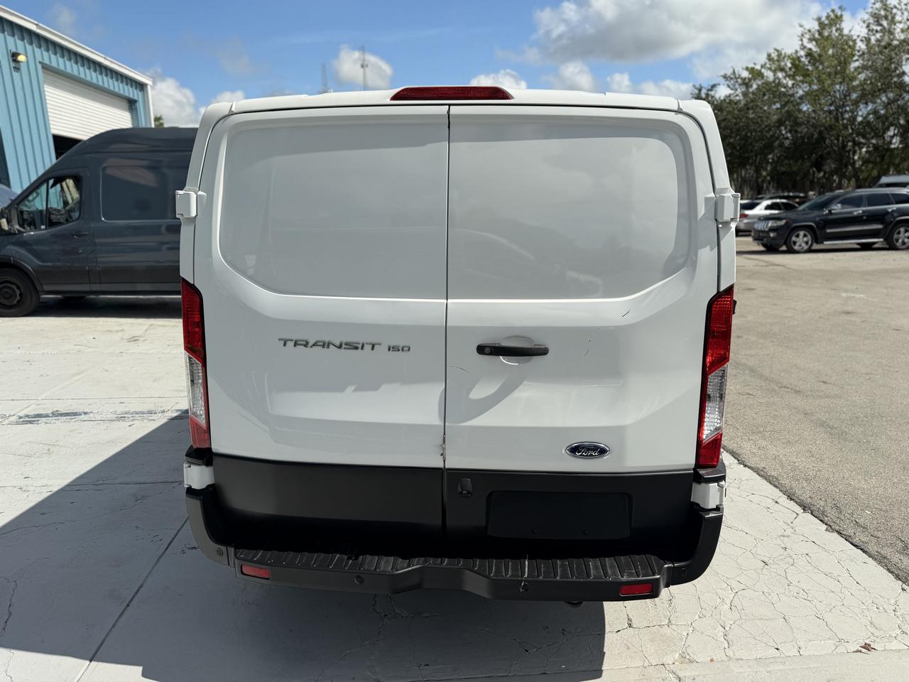 Ford Transit 150 Van Low Roof w/Sliding Pass. 130-in. WB 2019