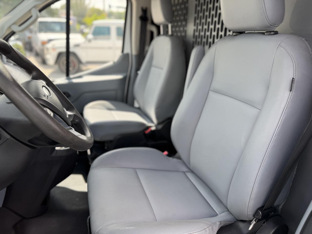 Ford Transit 150 Van Low Roof w/Sliding Pass. 130-in. WB 2019