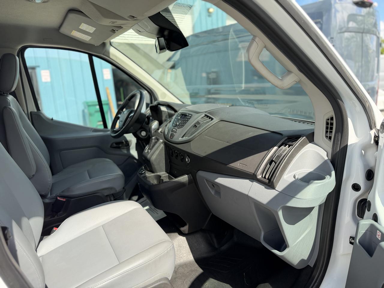 Ford Transit 150 Van Low Roof w/Sliding Pass. 130-in. WB 2019