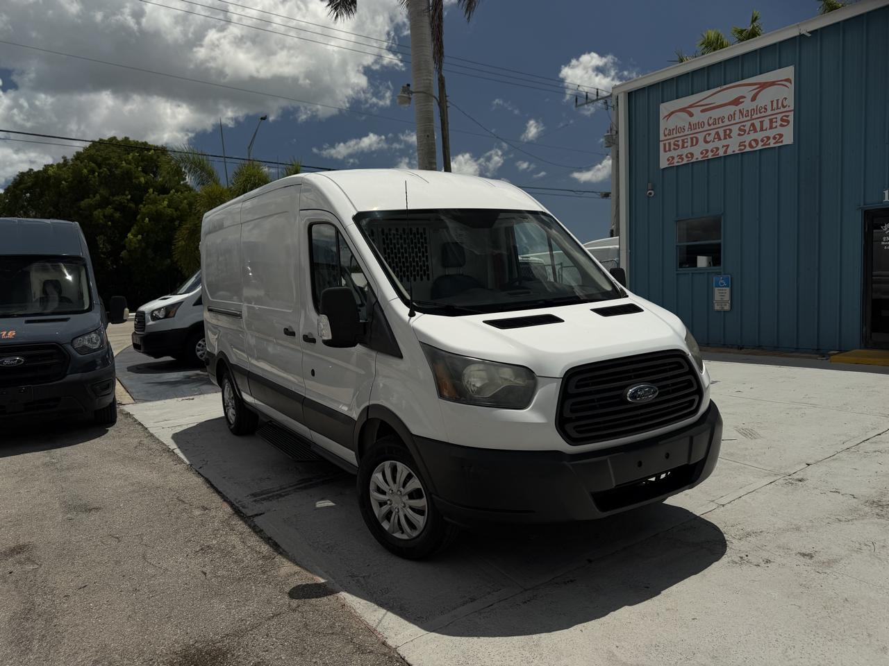 Ford Transit 150 Van Med. Roof w/Sliding Pass. 148-in. WB 2018