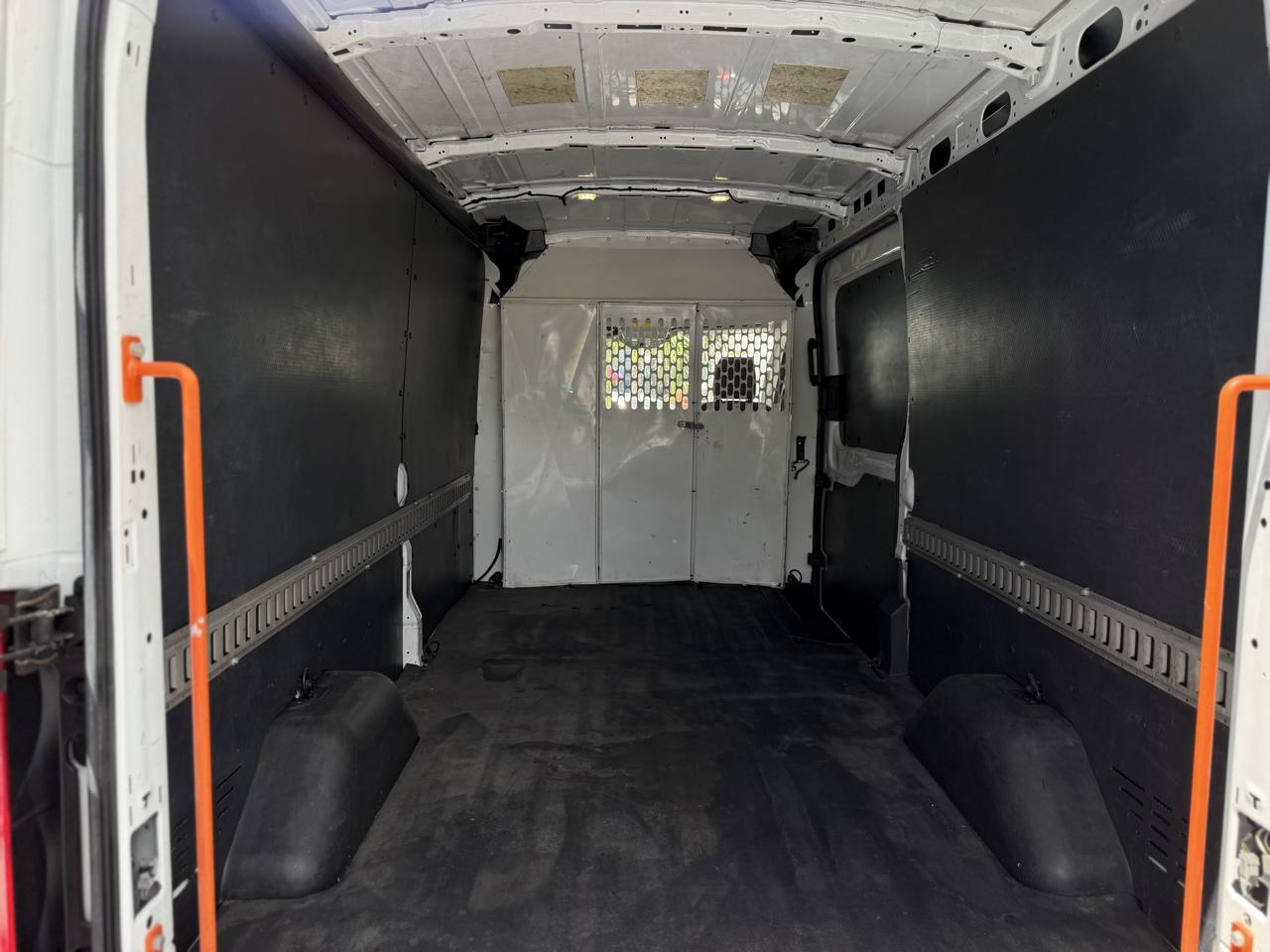 Ford Transit 150 Van Med. Roof w/Sliding Pass. 148-in. WB 2018
