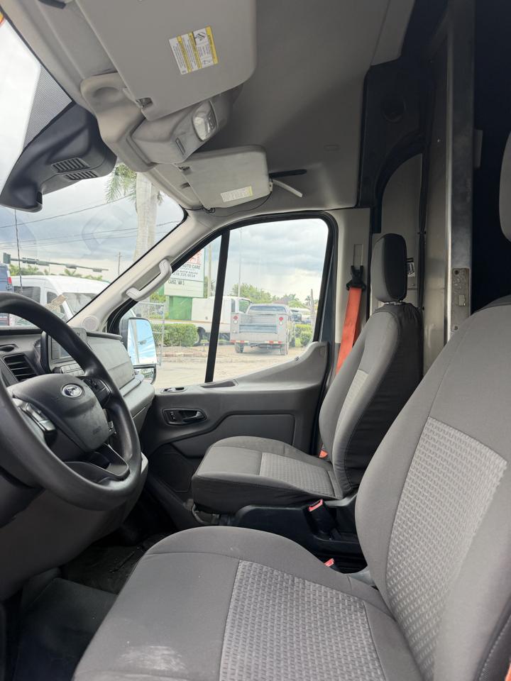 Ford Transit 250 Van High Roof w/Sliding Pass. 148-in. WB EL 2020