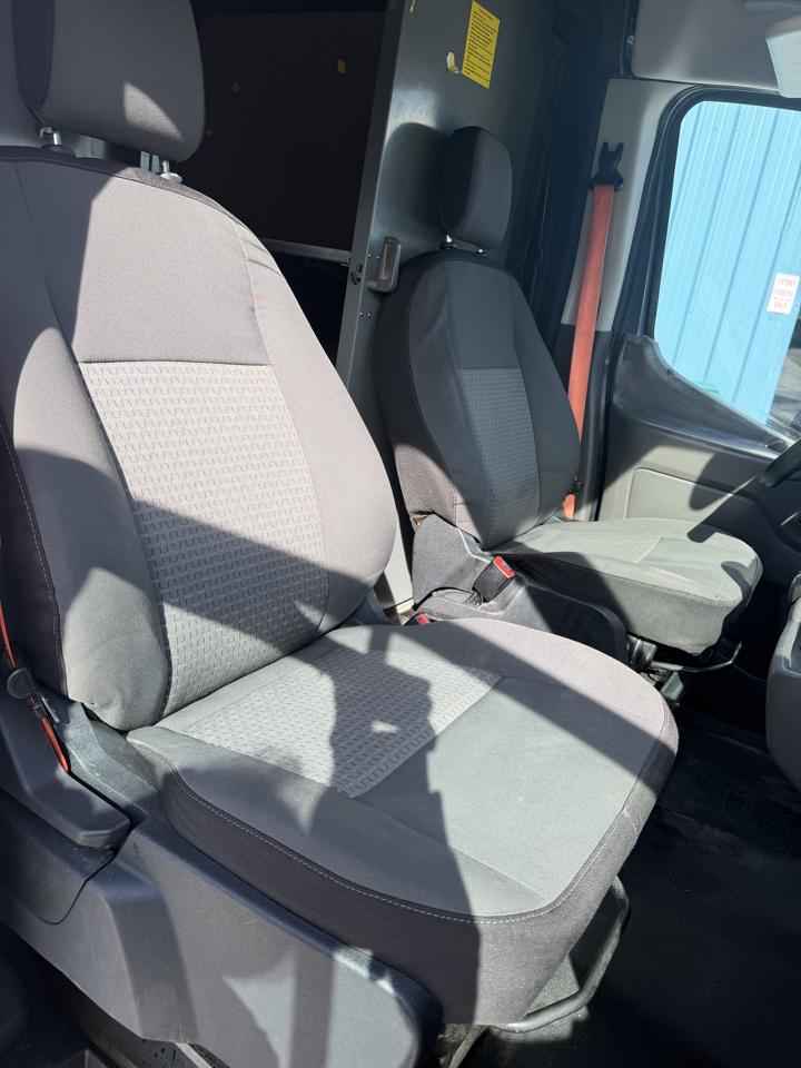 Ford Transit 250 Van High Roof w/Sliding Pass. 148-in. WB EL 2020