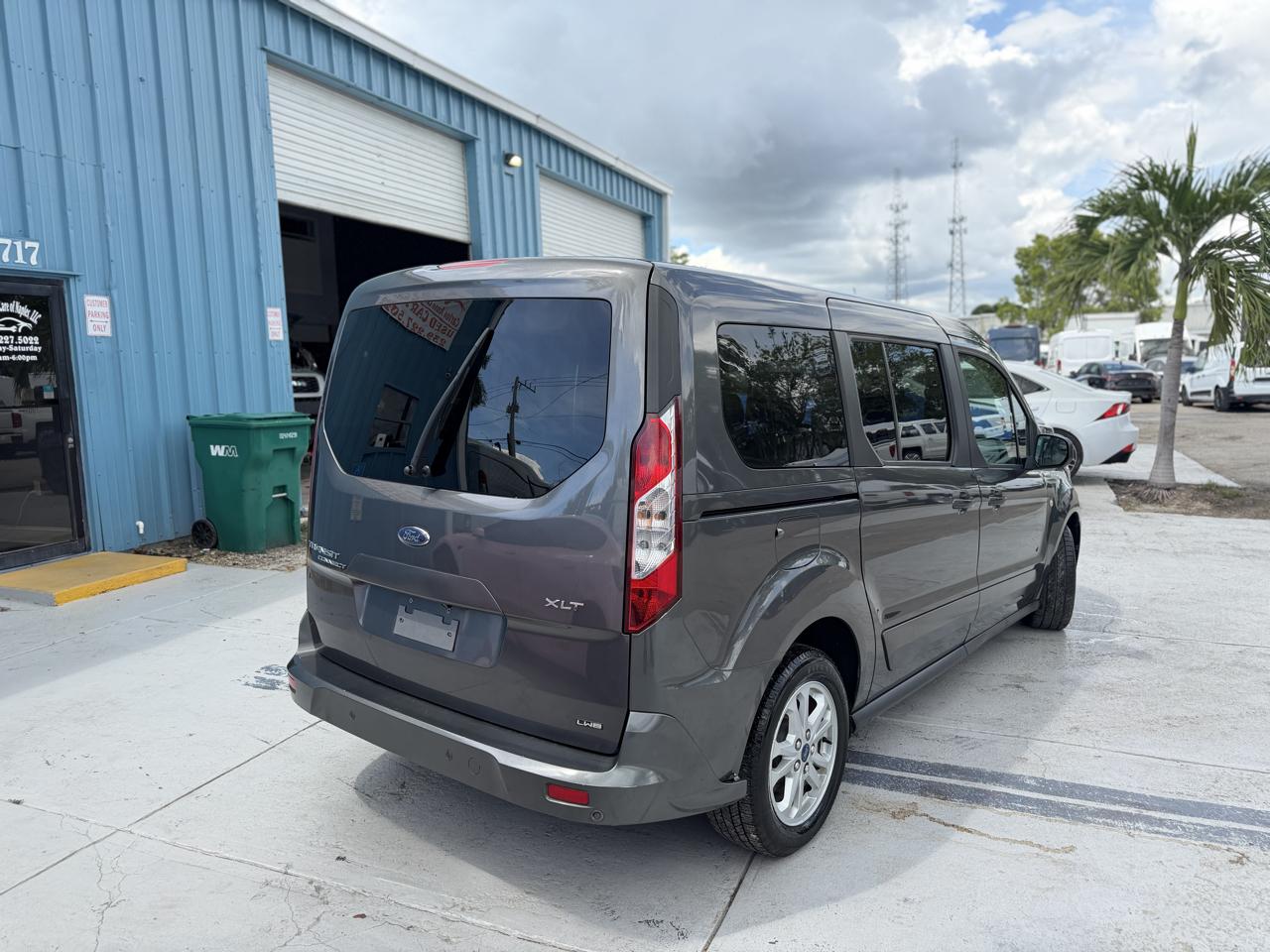 Ford Transit Connect Wagon XLT LWB w/Rear 180 Degree Door 2022