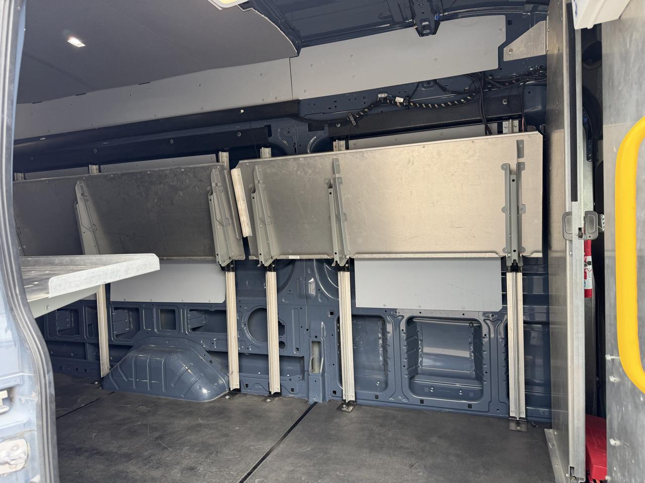 Ford Transit 250 Van High Roof w/Sliding Pass. 148-in. WB EL 2020