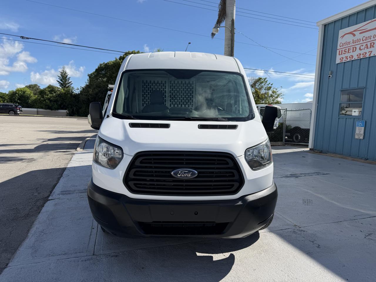 Ford Transit 150 Van Med. Roof w/Sliding Pass. 148-in. WB 2019