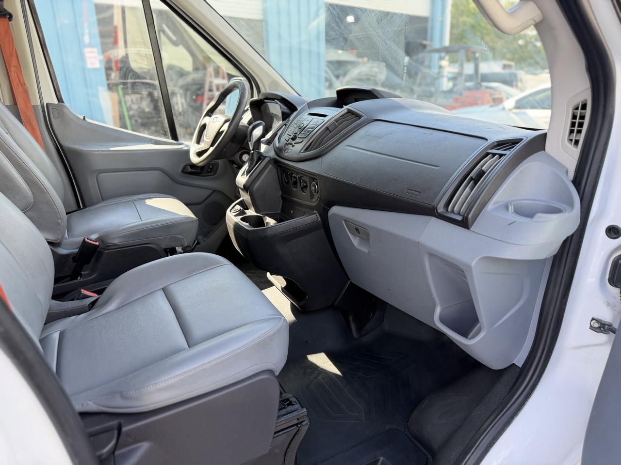 Ford Transit 150 Van Med. Roof w/Sliding Pass. 148-in. WB 2019