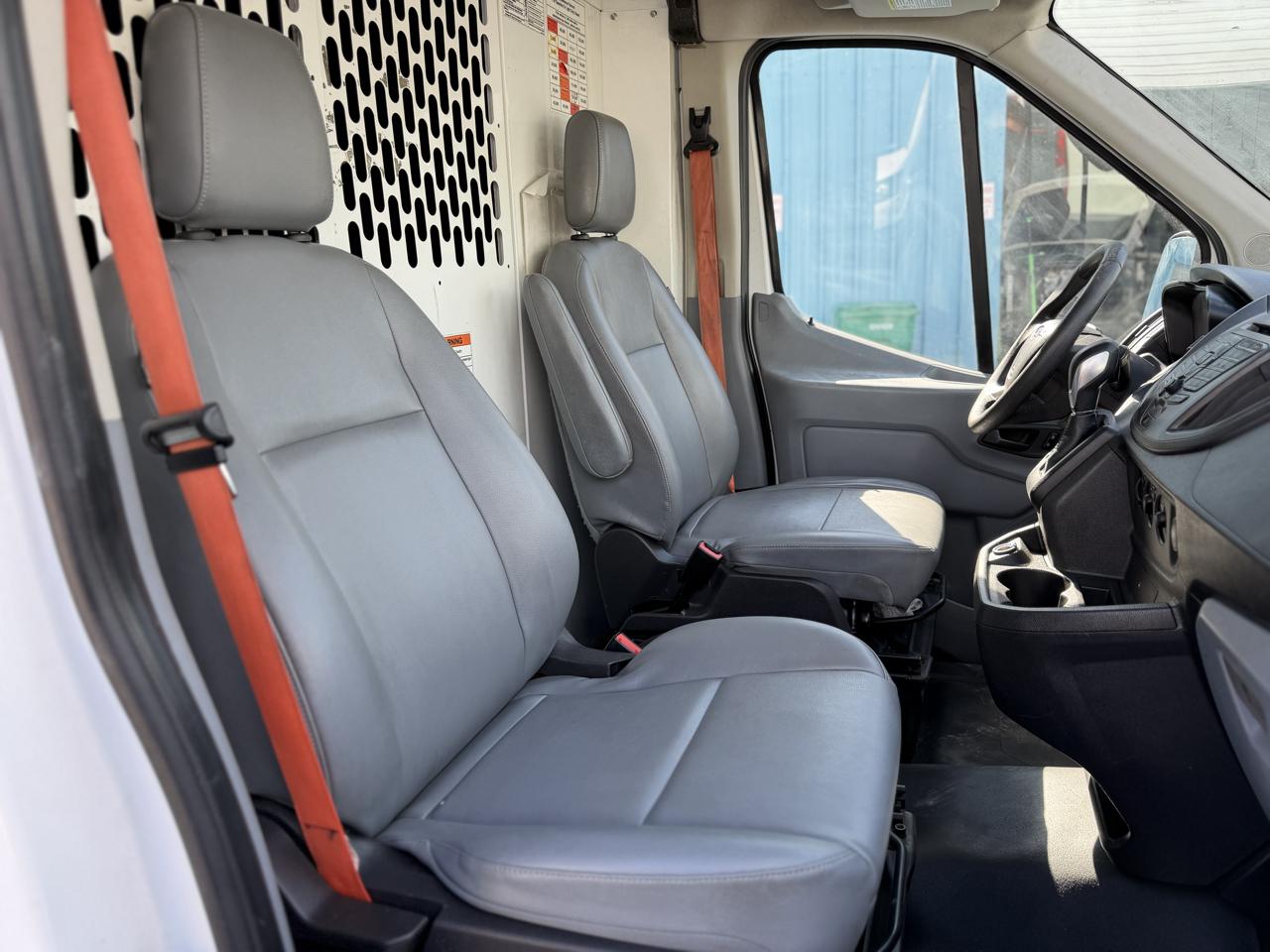 Ford Transit 150 Van Med. Roof w/Sliding Pass. 148-in. WB 2019