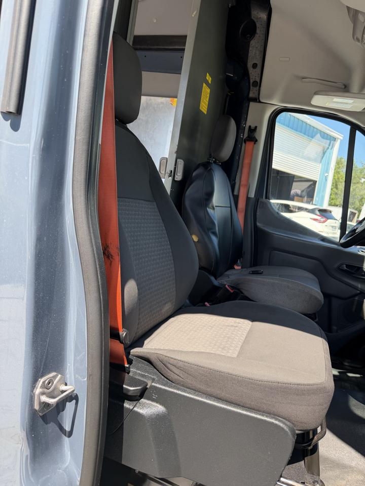 Ford Transit 250 Van High Roof w/Sliding Pass. 148-in. WB EL 2020