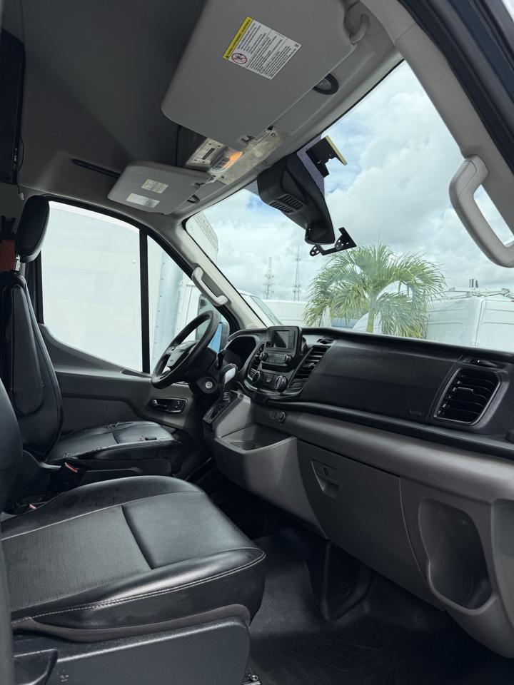 Ford Transit 250 Van High Roof w/Sliding Pass. 148-in. WB EL 2020