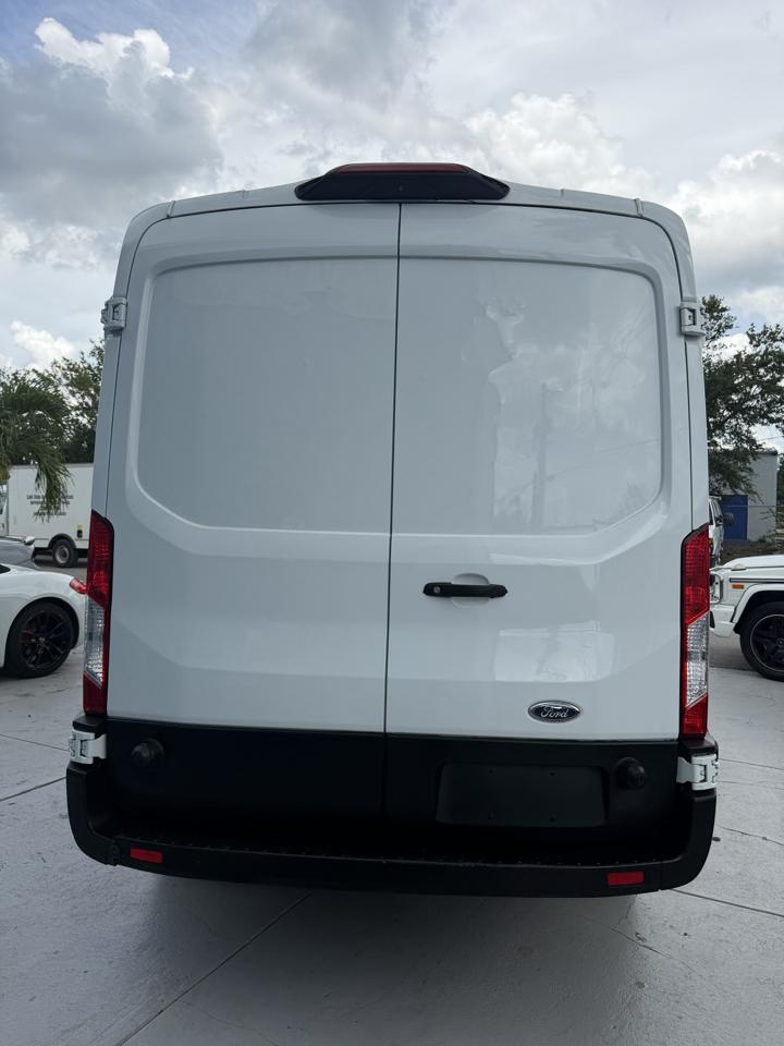 Ford Transit 250 Van Med. Roof w/Sliding Pass. 148-in. WB 2018