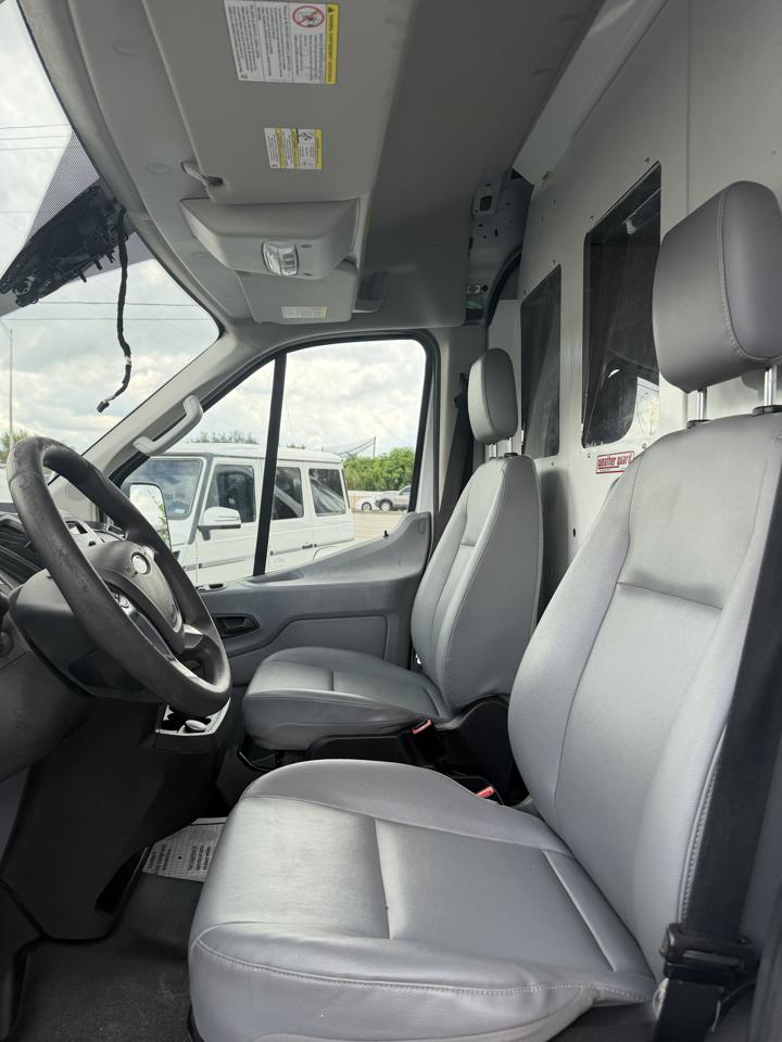 Ford Transit 250 Van Med. Roof w/Sliding Pass. 148-in. WB 2018