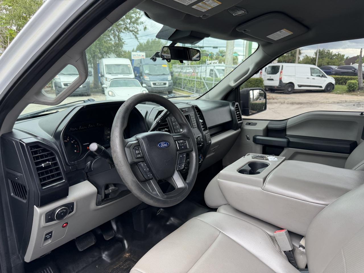 Ford F-150 2WD Supercab 133" XLT 2020