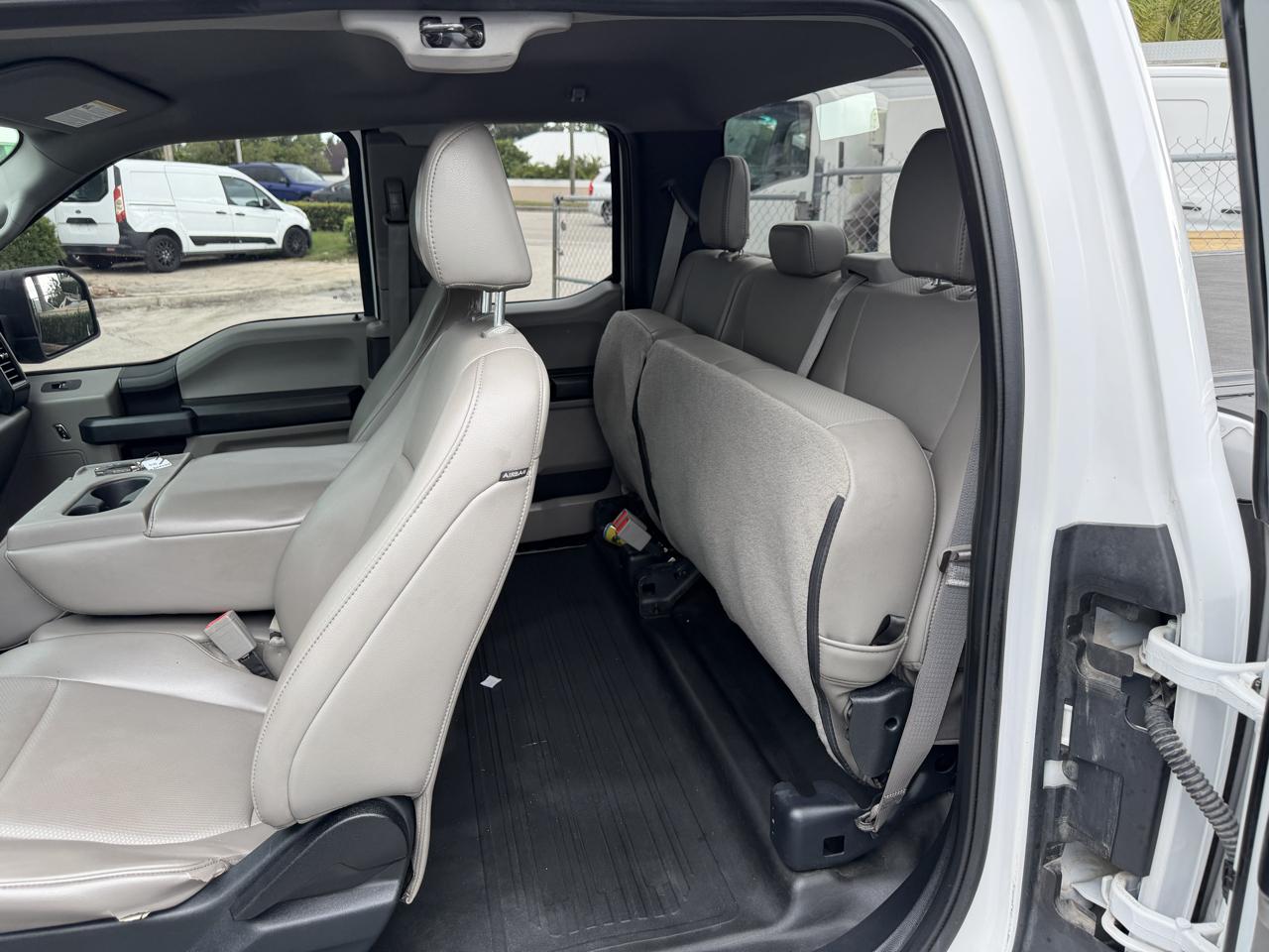 Ford F-150 2WD Supercab 133" XLT 2020